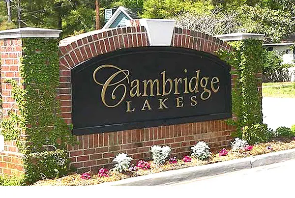 cambridge-lakes-sign cambridge-lakes-sign
